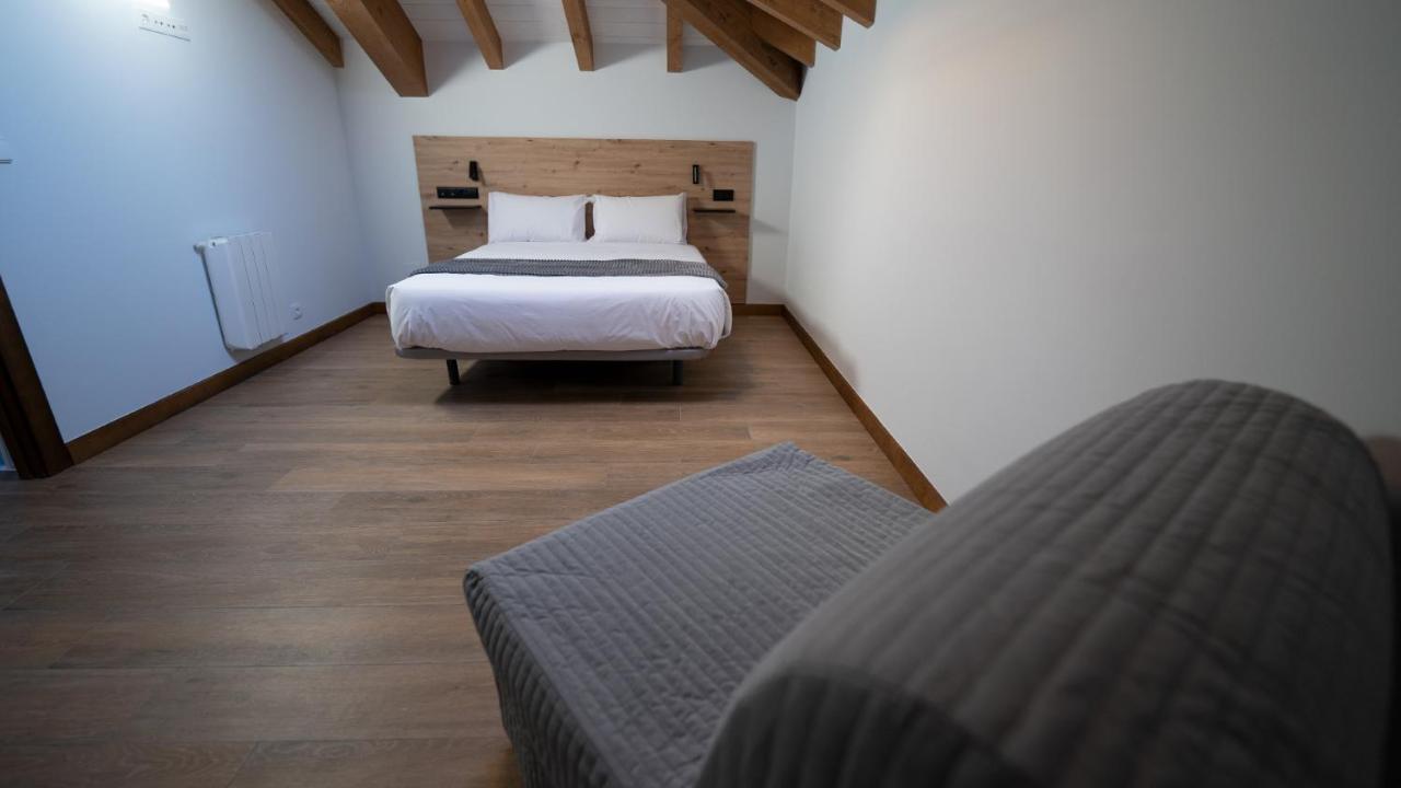 Apartamentos Puerta De Occidente Cornellana エクステリア 写真