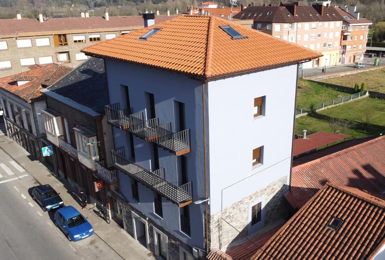 Apartamentos Puerta De Occidente Cornellana エクステリア 写真